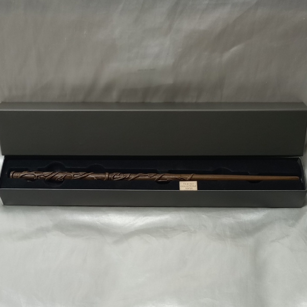 The Wizarding World Of Harry Potter. Universal Studios Hermione Granger Wand